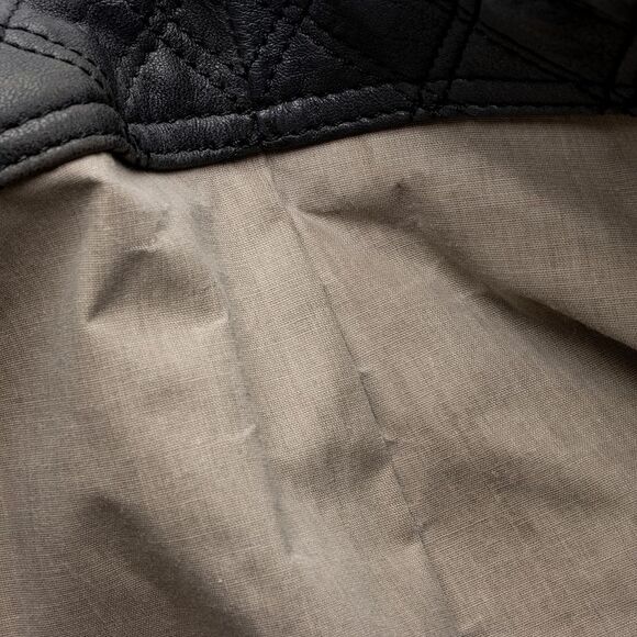 Marc Jacobs Quilted Leather Casey Tote - Picture 13 of 16